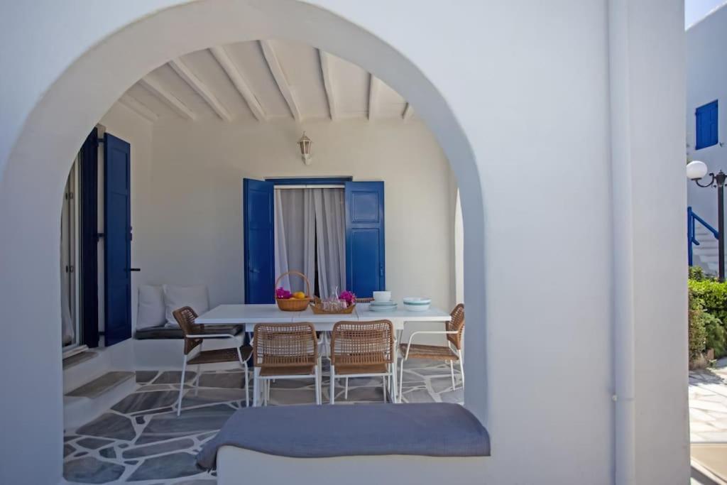 Hébergement de vacances Mykonian Style W Shared Pool 8 & 9 *