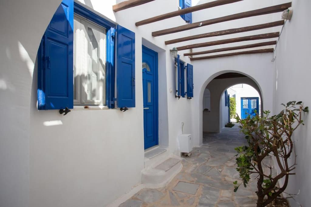 Mykonian Style W Shared Pool 8 & 9