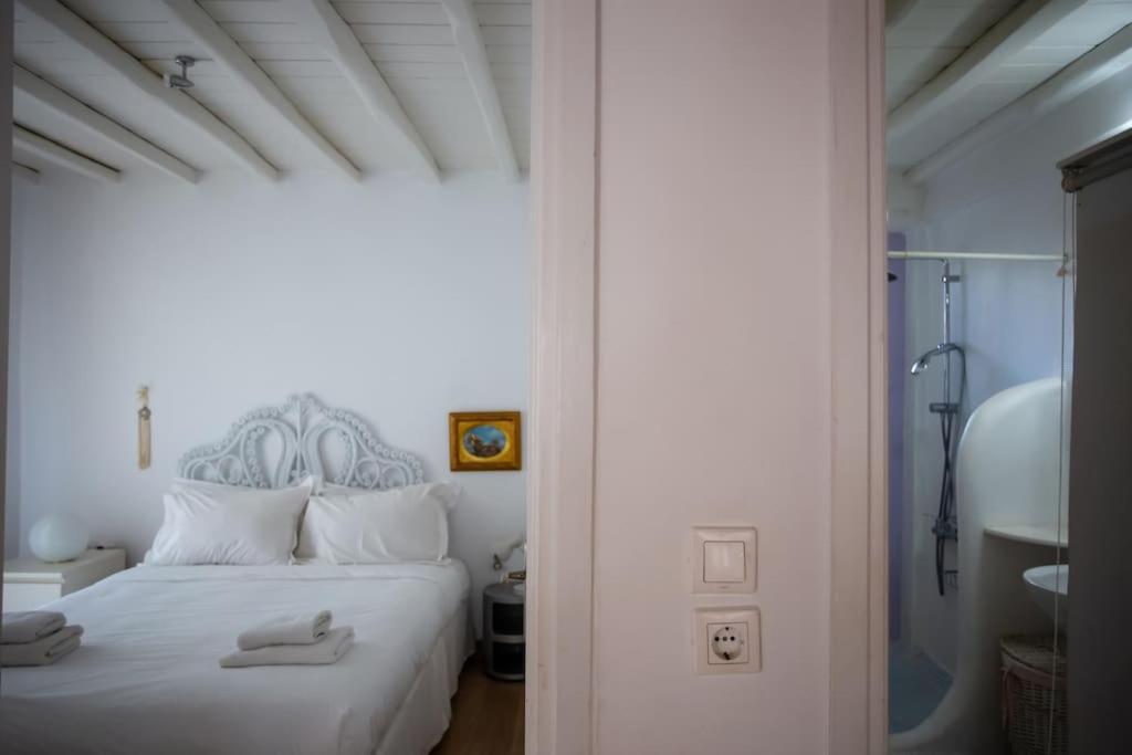 Mykonian Style W Shared Pool 8 & 9 Ornos (Mykonos)